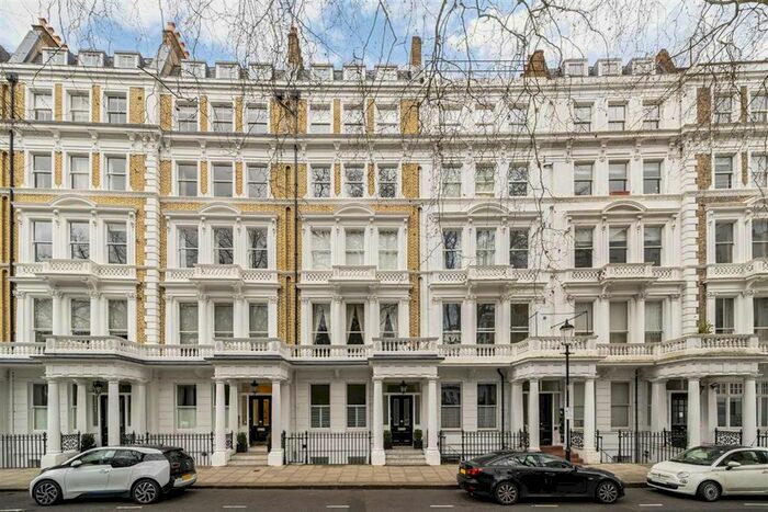 2 Bedroom Flat To Rent In Courtfield Gardens, London, SW5