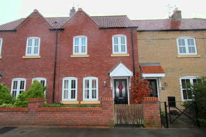 3 Bedroom Terraced House To Rent In Shinewater Park, Kingswood, Hull, HU7