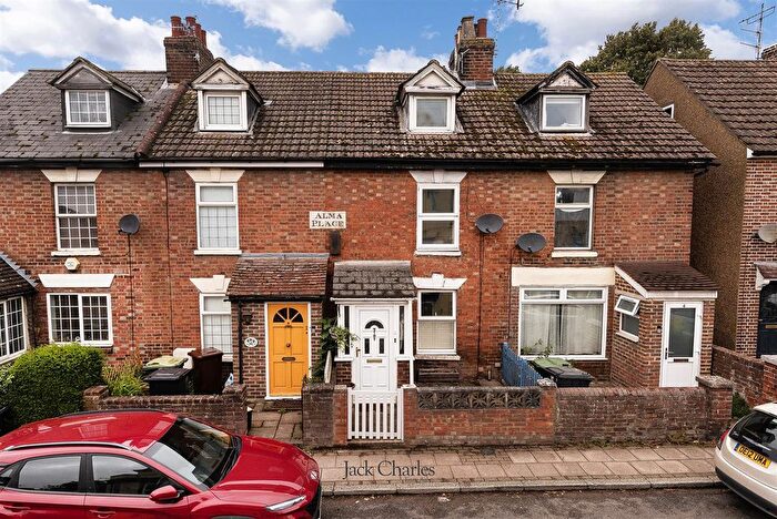 2 Bedroom Property For Sale In Maidstone Road, Hadlow, Tonbridge, TN11