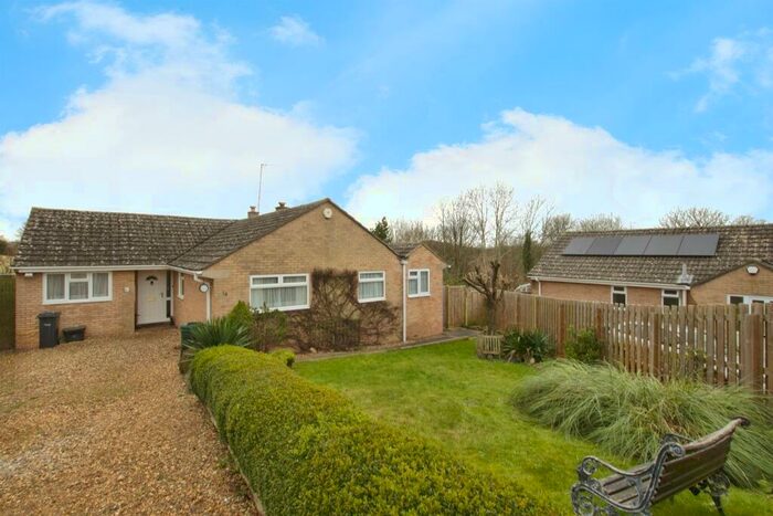 4 Bedroom Detached Bungalow For Sale In Highfield Rise, Shrewton, Salisbury, SP3
