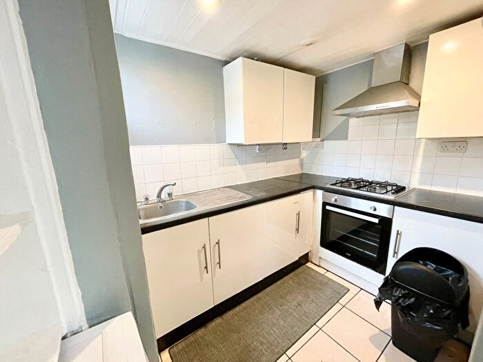 2 Bedroom Terraced House To Rent In Lordship Lane, London, N17