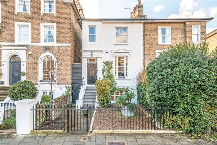 2 Bedroom Semi-Detached House For Sale In Stockwell Park Crescent, Stockwell, SW9