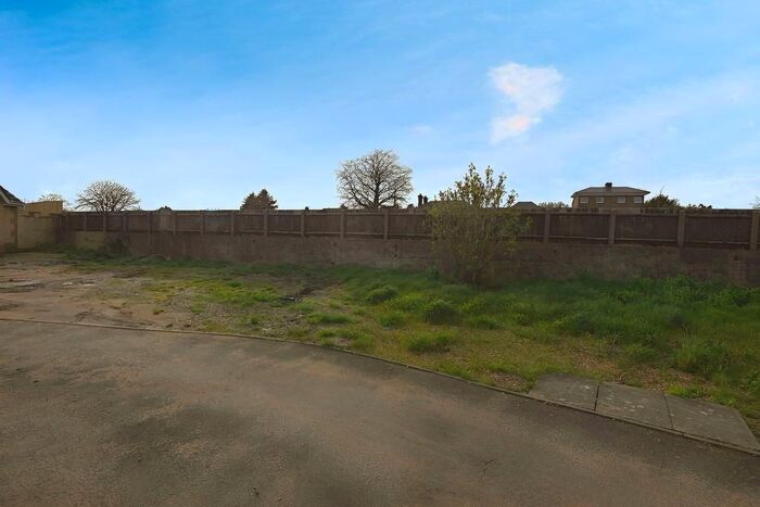 2 Bedroom Detached Bungalow For Sale In Malt Drive, Wisbech, Cambridgeshire, PE14