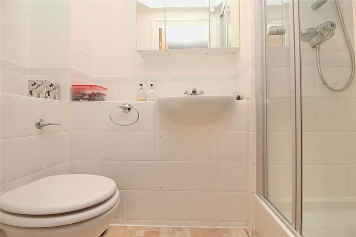 2 Bedroom Flat For Sale In Holman Court, Ipswich, Suffolk, IP2