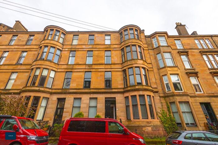 4 Bedroom House Of Multiple Occupation To Rent In Flat / Roxburgh Street Glasgow, G12