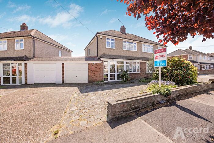 3 Bedroom Semi-Detached House For Sale In Helmsdale Road, Romford, RM1