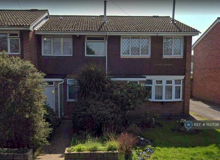 3 Bedroom Terraced House To Rent In Wilmott Lane, Gosport, PO12