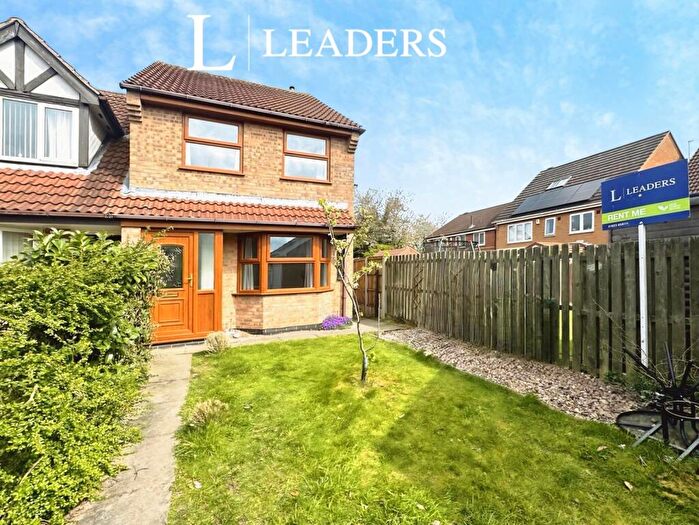 3 Bedroom Terraced House To Rent In Opal Close, Rainworth, NG21