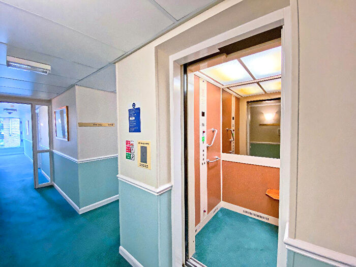 1 Bedroom Retirement Property To Rent In Upper Gordon Road, Camberley, GU15