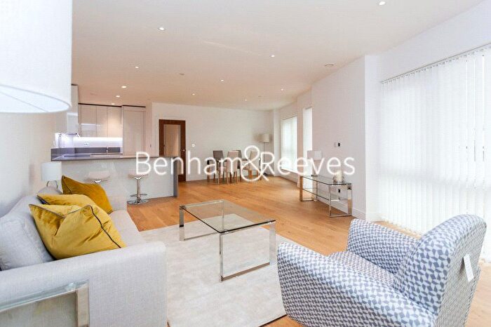 2 Bedroom Flat To Rent In Longfield Avenue, London, W5