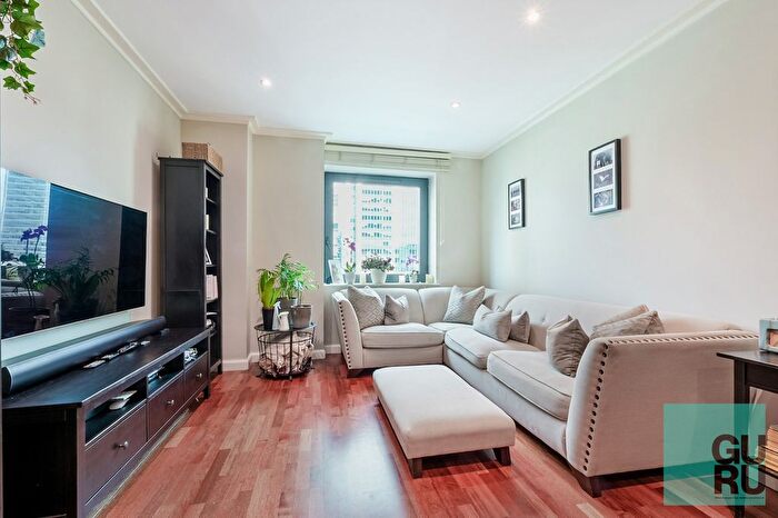 1 Bedroom Flat To Rent In South Quay Square, London, E14