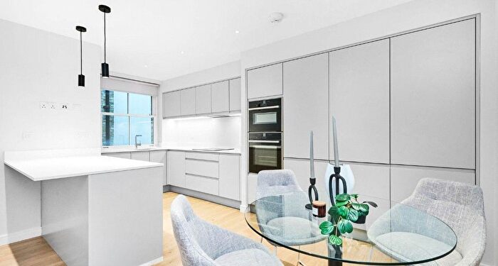 1 Bedroom Flat To Rent In Weymouth Street, London, W1G