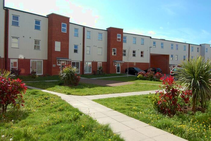 2 Bedroom Apartment To Rent In Broomwade Close, Ipswich, IP2