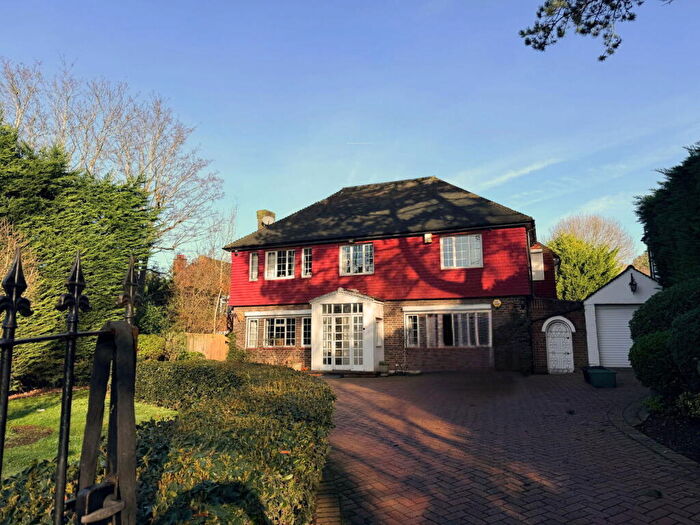 4 Bedroom Detached House To Rent In The Avenue, Beckenham, BR3
