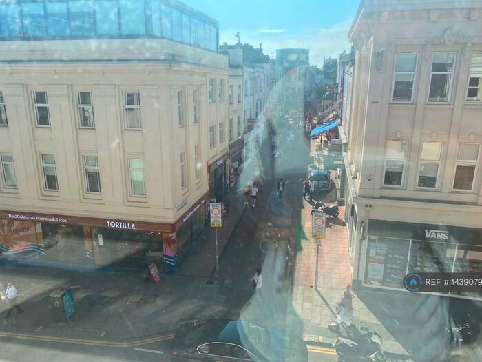 Studio To Rent In West Sreet, Brighton, BN1