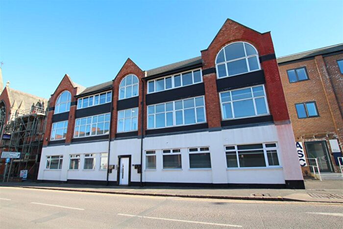 1 Bedroom Flat To Rent In Kettering Road, Northampton, NN1