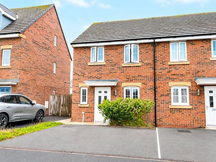 3 Bedroom Semi Detached House To Rent In Meadowfield Drive, Warton, PR4