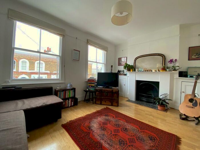1 Bedroom Flat To Rent In Mayall Road, Herne Hill, London, SE24