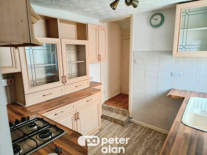 3 Bedroom Terraced House To Rent In Blackweir Terrace, Cardiff, CF10