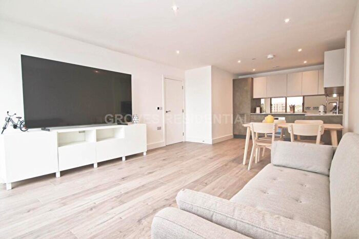 1 Bedroom Apartment To Rent In High Street, New Malden, KT3