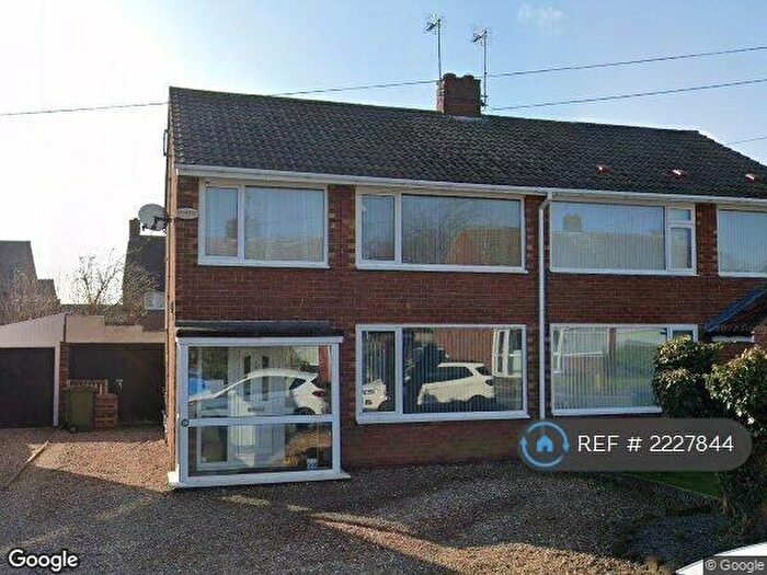 3 Bedroom Semi-Detached House To Rent In Langdale Crescent, Cottingham, HU16