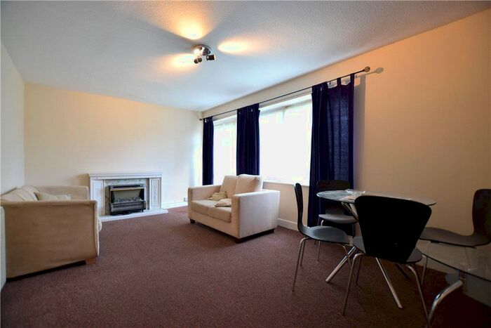 2 Bedroom Flat To Rent In Wyncliffe Court, Moortown, Leeds, West Yorkshire, LS17
