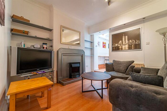 4 Bedroom House To Rent In Harborne Park Road, Birmingham, West Midlands, B17
