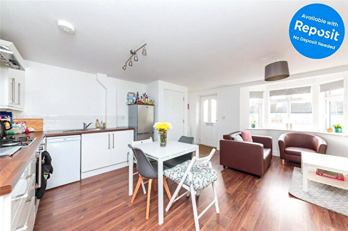 2 Bedroom Flat To Rent In Carlyle Avenue, Brighton, BN2