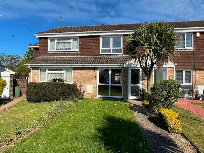 2 Bedroom Terraced House To Rent In Lords Close, Bapchild, Sittingbourne, ME9