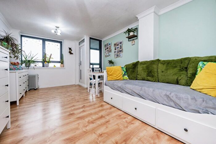1 Bedroom Flat For Sale In Church Lane, Bedford, Bedfordshire, MK41