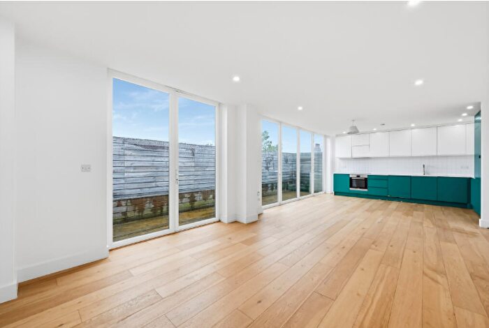 2 Bedroom Apartment To Rent In Osborn Terrace, London, SE3