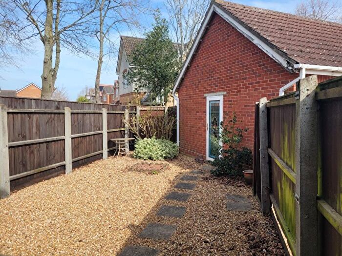 2 Bedroom End Of Terrace House To Rent In Camargue Drive, March, PE15