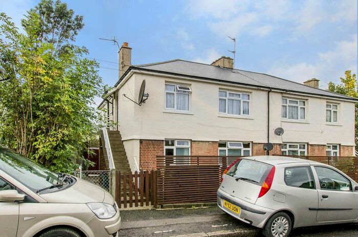 3 Bedroom Flat To Rent In Ash Grove, Ealing, London, W5