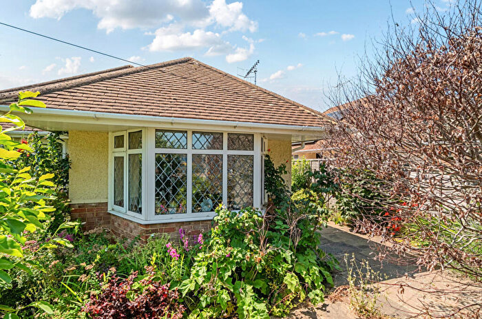 2 Bedroom Bungalow For Sale In Clive Avenue, Goring-by-Sea, Worthing, West Sussex, BN12
