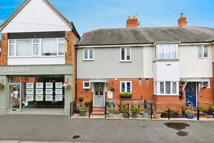 3 Bedroom Terraced House For Sale In Station Road, Burnham-on-Crouch, Essex, CM0