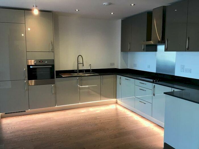 2 Bedroom Apartment To Rent In Avonside House, East Station Road, Fletton Quays, Peterborough, PE2