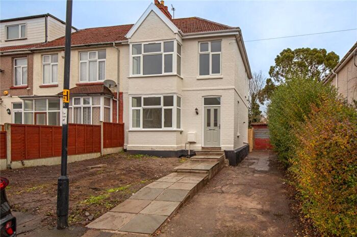 3 Bedroom End Of Terrace House For Sale In Eden Grove, Bristol, BS7