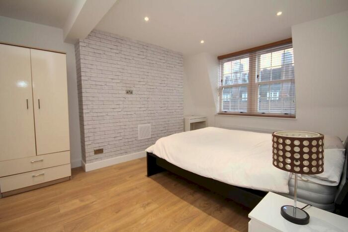 2 Bedroom Flat To Rent In Teale Street, Broadway Market, London, E2