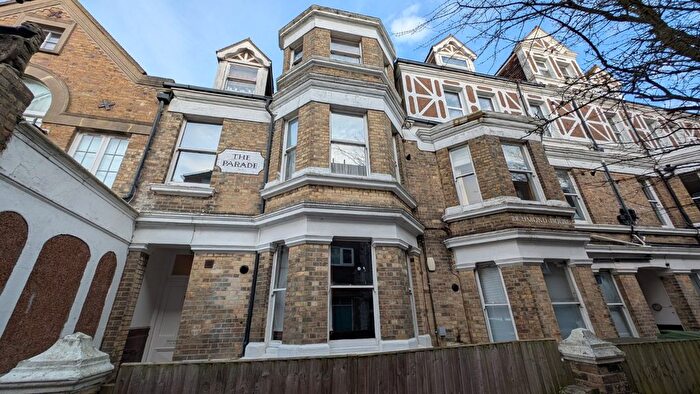 2 Bedroom Flat To Rent In The Parade, Folkestone, Kent, CT20