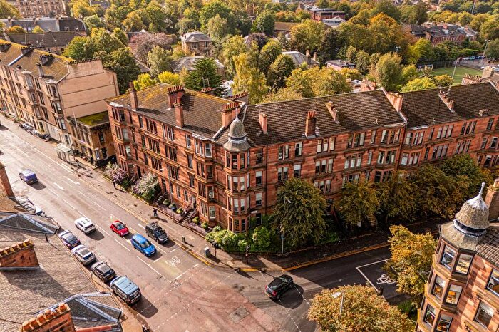4 Bedroom Apartment For Sale In Clarence Drive, Hyndland, Glasgow, G12