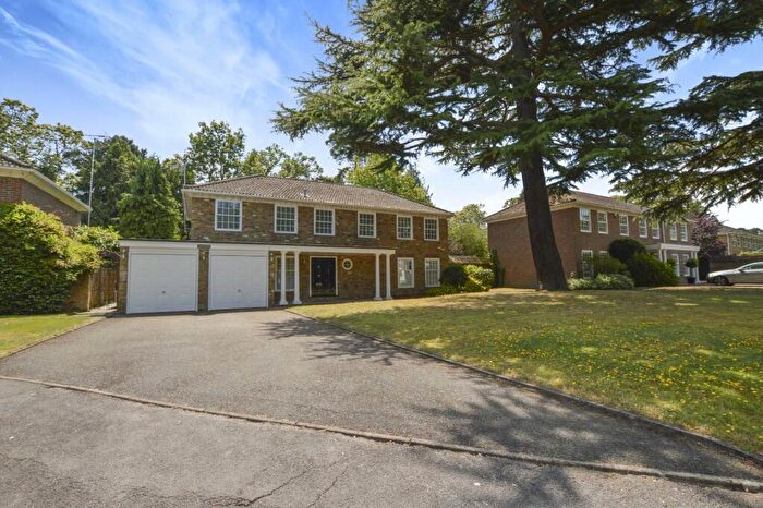 4 Bedroom Detached House To Rent In Redcourt, Pyrford, Woking, Surrey, GU22