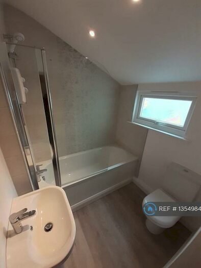 1 Bedroom Flat To Rent In Admiralty Street, Plymouth, PL1