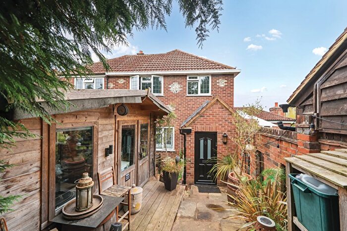 5 Bedroom Detached House For Sale In Purley Rise, Reading, RG8