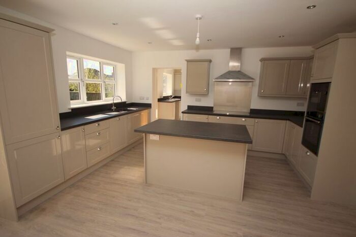 4 Bedroom Detached House For Sale In South Marsh Road, Stallingborough, Grimsby, DN41