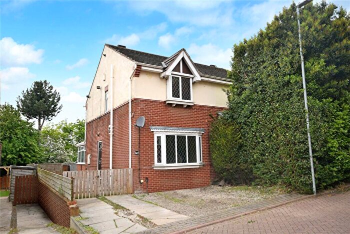 3 Bedroom Semi-Detached House To Rent In Thirlmere Close, Leeds, West Yorkshire, LS11