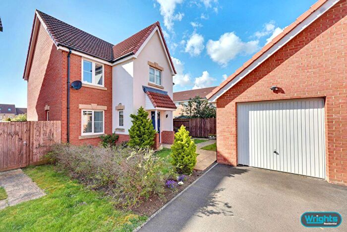 4 Bedroom Detached House For Sale In Hutton Close, Trowbridge, BA14