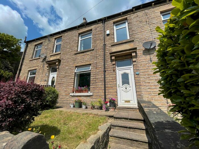 Houses for sale & to rent in HD3 4QY, Royd Street, Golcar Huddersfield