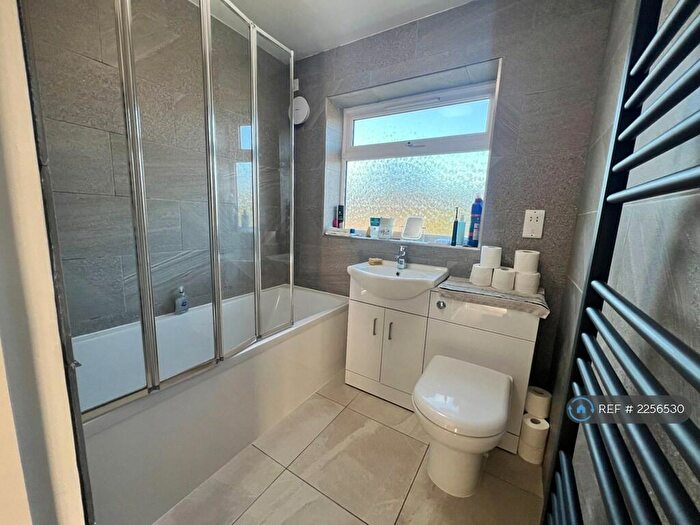 2 Bedroom Maisonette To Rent In Harland Road, Sutton Coldfield, B74