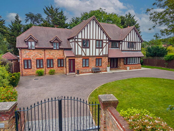 8 Bedroom Detached House For Sale In Plaistow Lane, Sundridge, Bromley, BR1