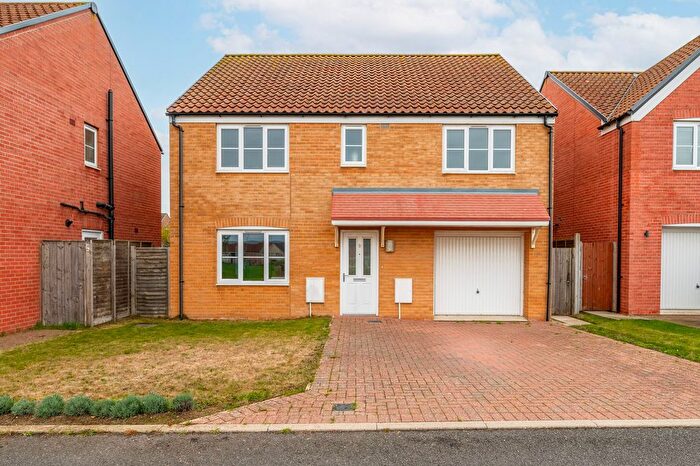 5 Bedroom Detached House For Sale In Jackson Close, Bradwell, NR31